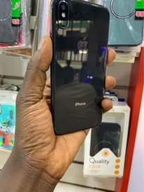 A picture of iphone x