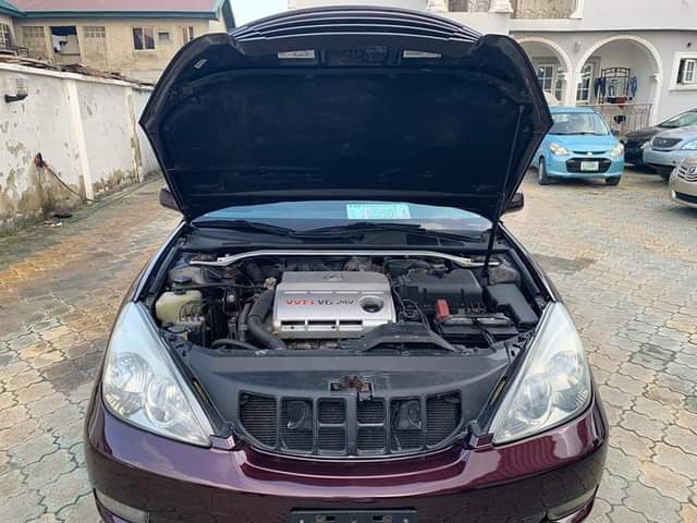A picture of LEXUS Es300 08063194033