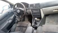 A picture of Volkswagen golf Neatly used car engine and manual gear working
