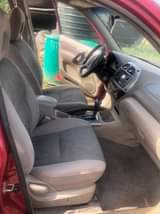 A picture of Toyota RAV4 2004 model with good engine and gear the