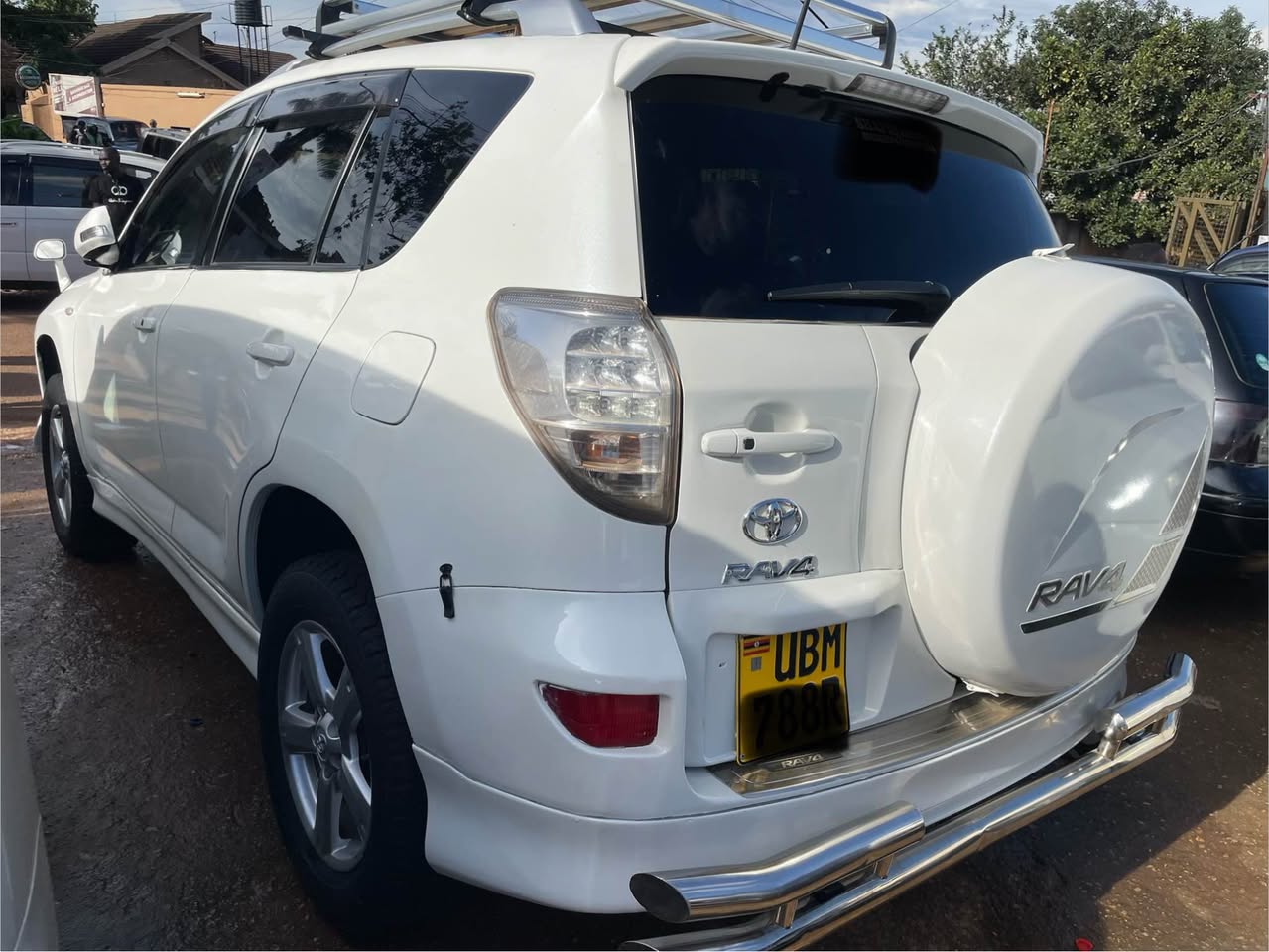 A picture of Rav4 At 39m
