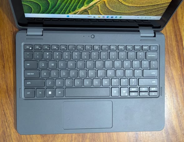 A picture of DELL LATITUDE 3120