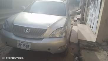 A picture of Lexus rx350