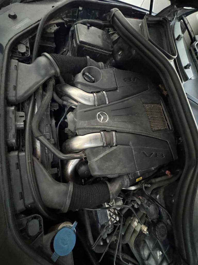 A picture of MERCEDES BENZ GL450 2013