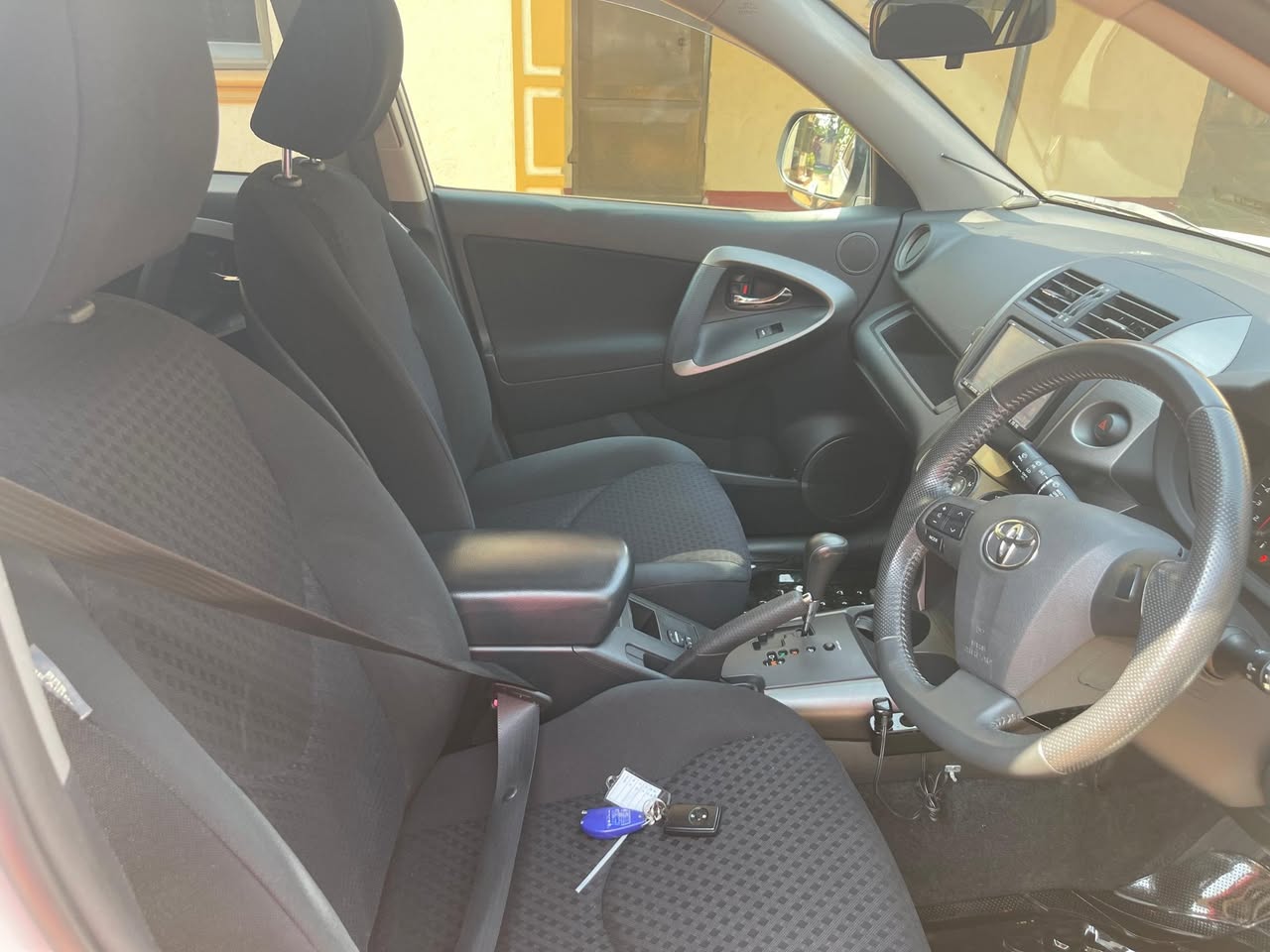 A picture of 2010 Toyota vanguard