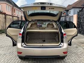 A picture of KINZZYAUTO S 08109018982 18 000 000 Refer and earn oks