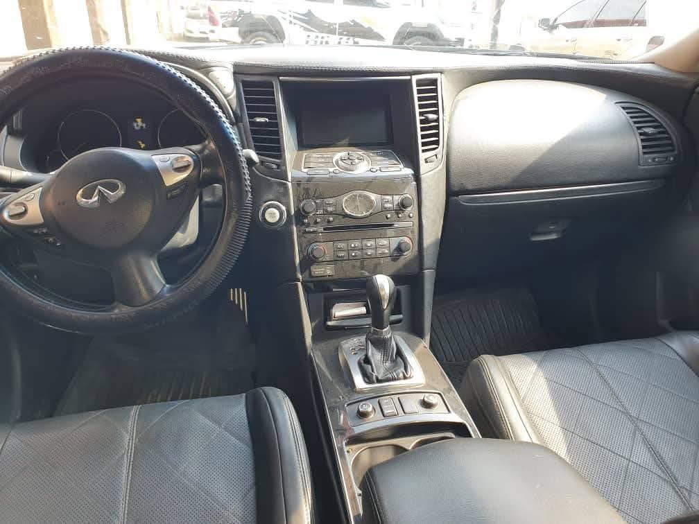 A picture of 2010 Infiniti fx350