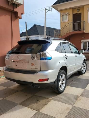 A picture of  TOKS STANDARD Lexus Rx 350 2009 Model 100 perfect