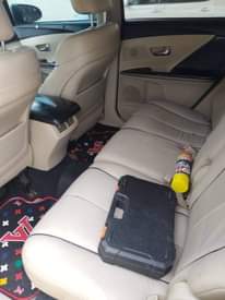 A picture of Toyota Venza 2011 keyless with panoramic roof