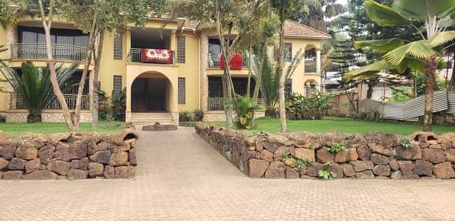 houses entebbe