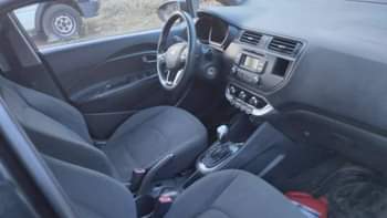 A picture of 2012 Kia Going for 1 650 000 All in good