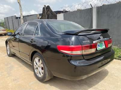 A picture of 2004 Honda accord for just 2.3m. Perfectly working with no