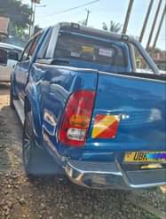 A picture of Toyota hilux double cabin 1kd engine 3.0cc 85m negotiable Call
