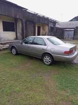 A picture of 2002 Toyota Camry Yes