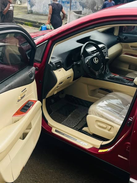 A picture of Lexus Rx350 2015