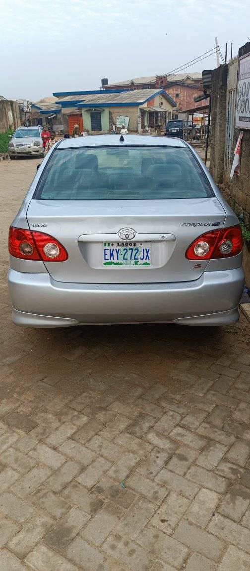 A picture of 2004 Toyota Corolla CE
