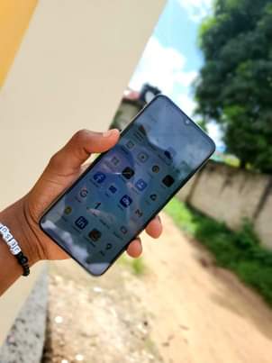 A picture of Oppo A57s