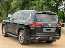 A picture of Toyota land cruiser 2022 GXR