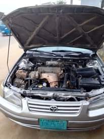 A picture of 1999 Toyota Camry tiny light 1999