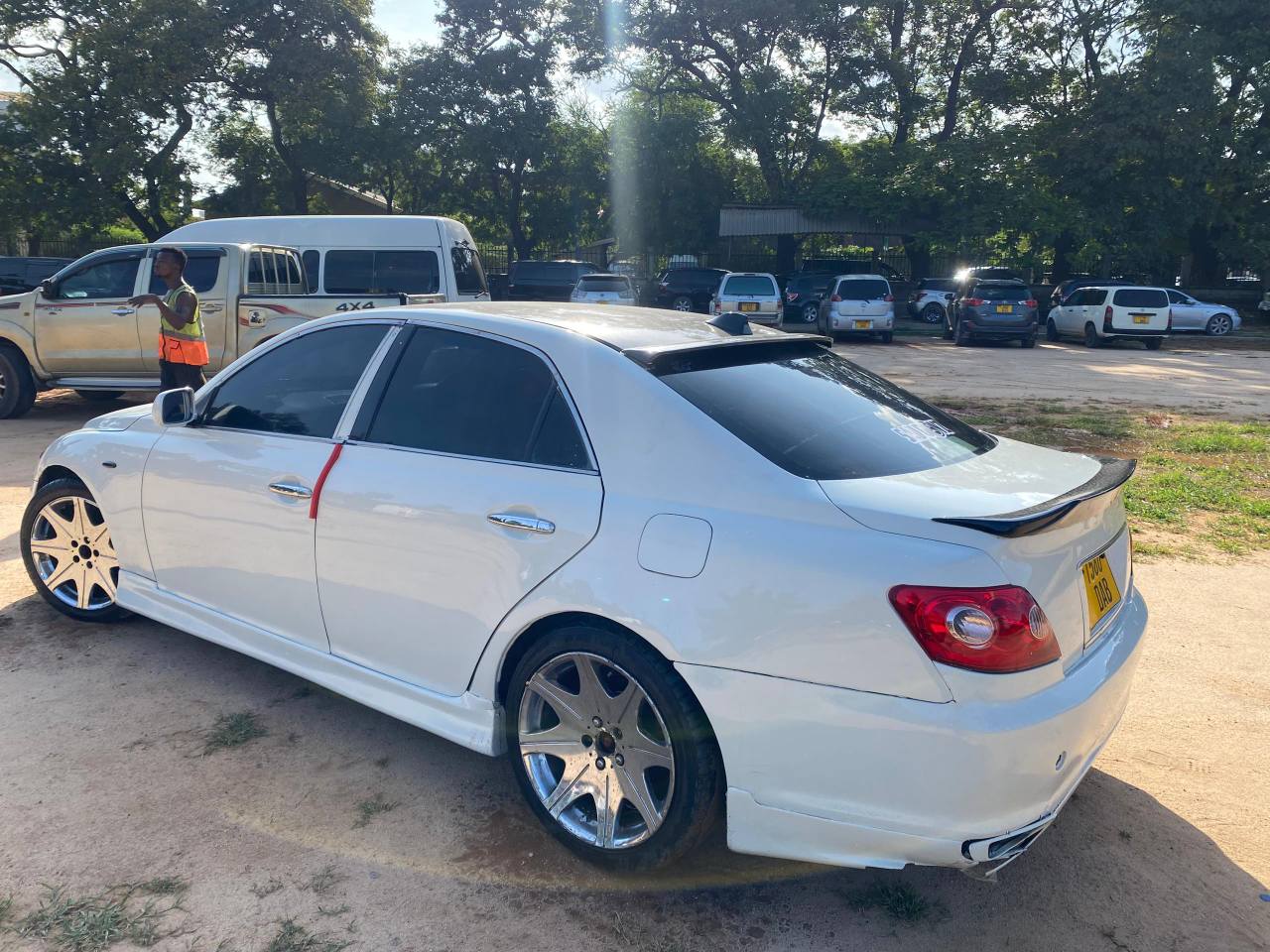 A picture of Toyota mark x