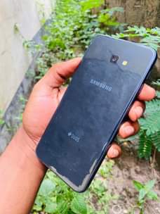 A picture of Samsung j4 plus