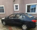A picture of Hyundai Elantra 2008 automatic gear Oil fill needs change Leg