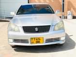 A picture of Toyota crown athlet