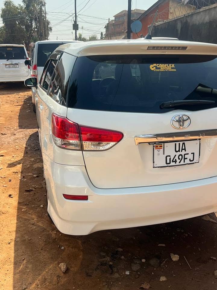 A picture of TOYOTA WISH