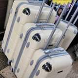 A picture of Suite case