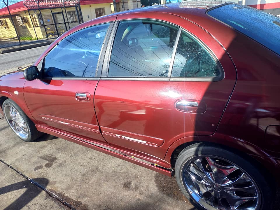 nissan almera