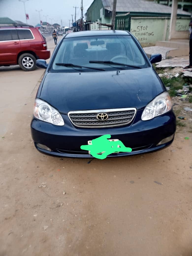 A picture of Toyota Corolla 03