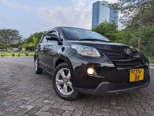 A picture of TOYOTA IST NEW