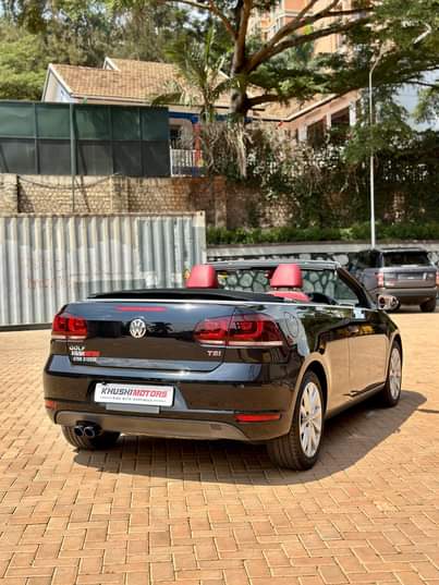 A picture of 2011 Volkswagen Golf