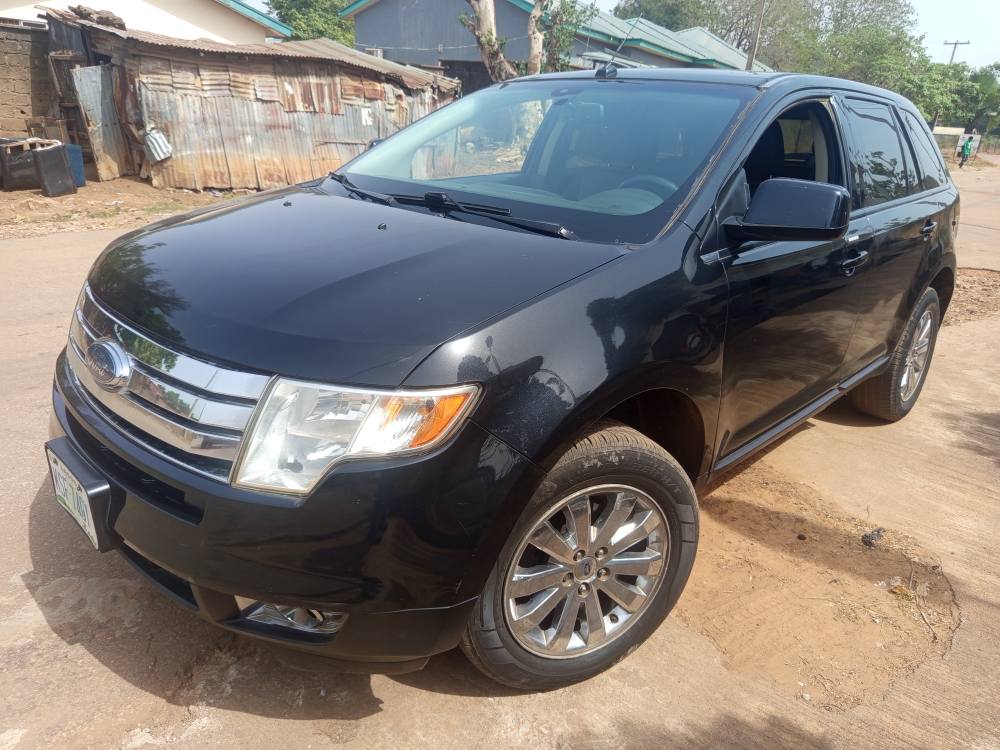 A picture of  BELGIUM GRADE Extremely neat FORD EDGE 2010 Model Automatic