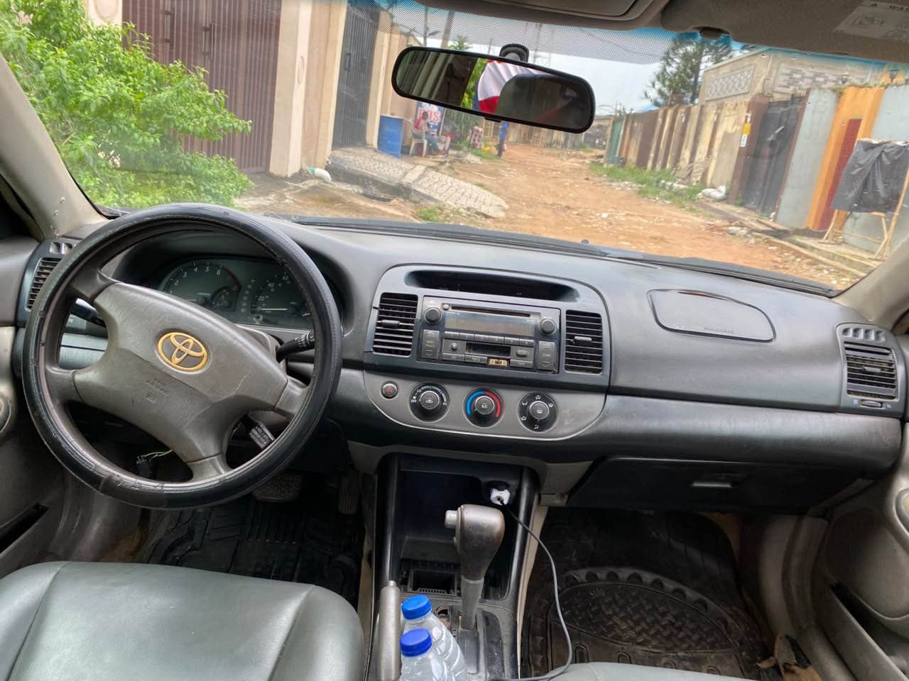 A picture of Toyota Camry 2004