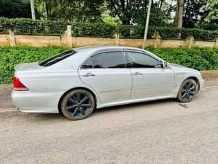 A picture of Toyota Crown Athlate mwanza million 7 9 Engine safi Gear