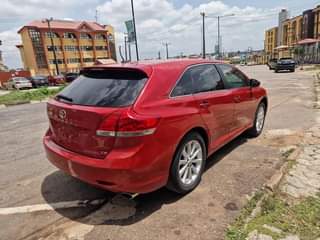 A picture of Foreign used Toyota venza 012