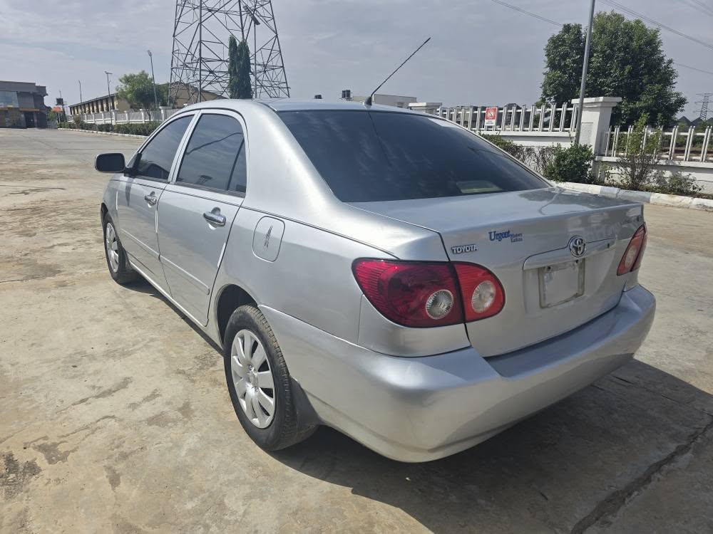 A picture of Toyota Corolla 2005