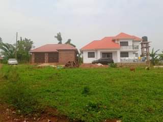 A picture of  BEYI YAKISUBU Matugga kiwebwa hill view Plots 50x100ft title