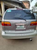 A picture of TOYOTA SIENNA
