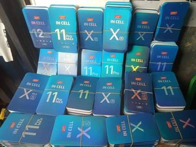 A picture of iPhone original screens