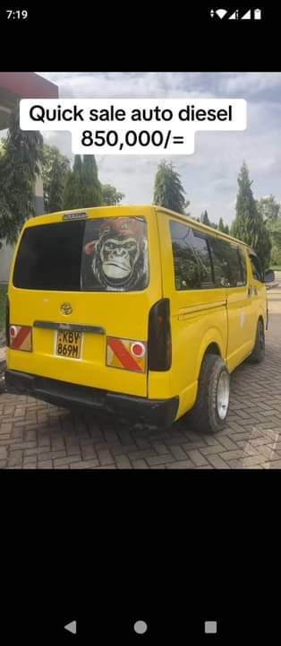 A picture of Toyota hiace 2007 on sale