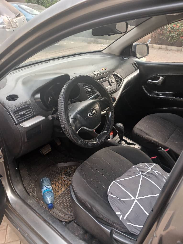 A picture of Car