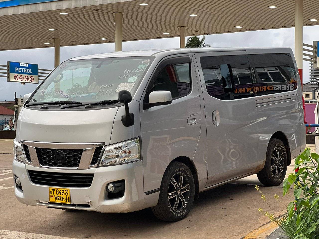 nissan nv350