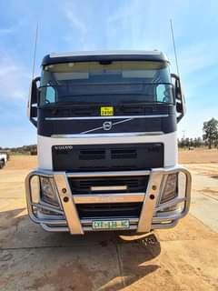 volvo fh truck