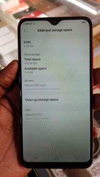 A picture of Vivo y93