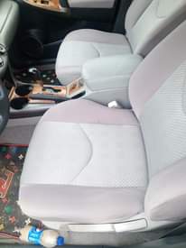 A picture of Toyota Rav4 Belgium grade sound engine good gear ac chilling