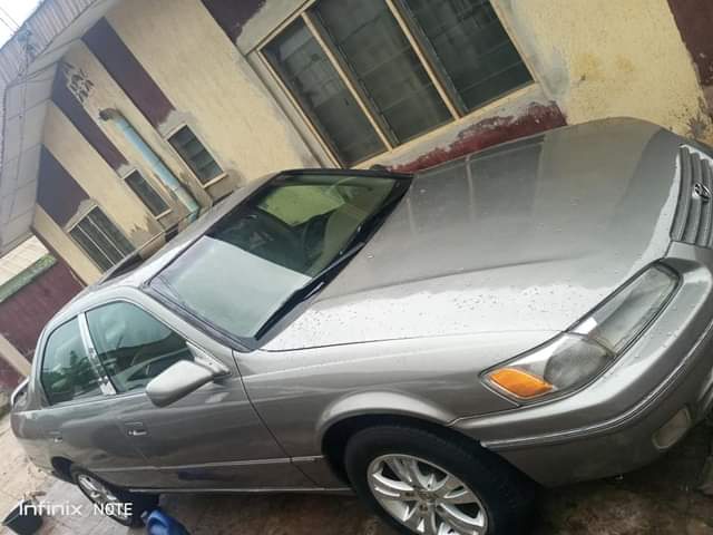 A picture of Toyota Camry for sale