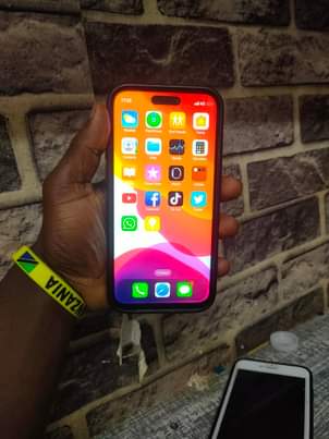 apple iphone 14 pro