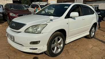 A picture of Toyota harrier